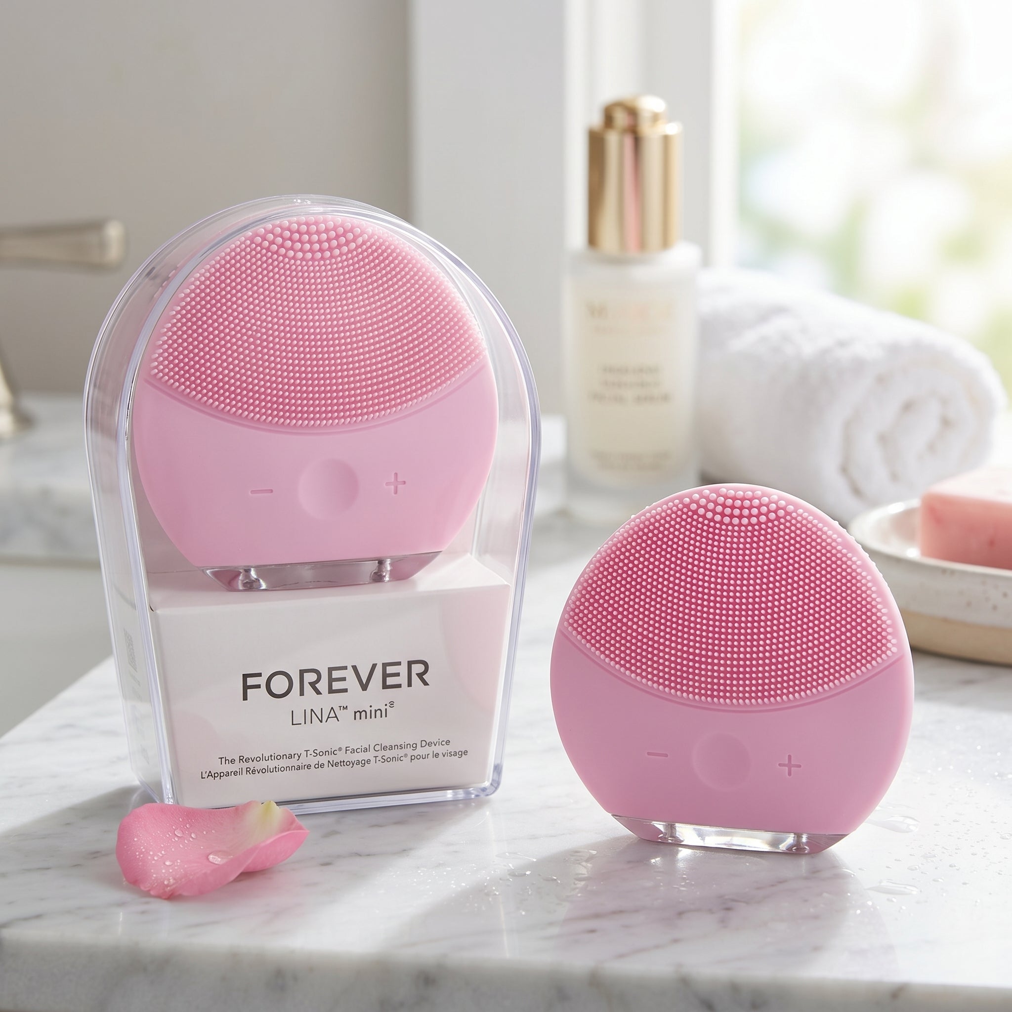 Rechargeable Silicone Facial Cleansing Brush for Sensitive Skin
